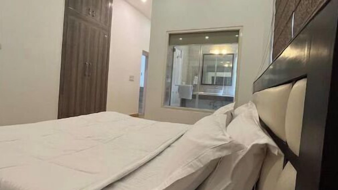Photo of Bedroom in Sainik Farm
