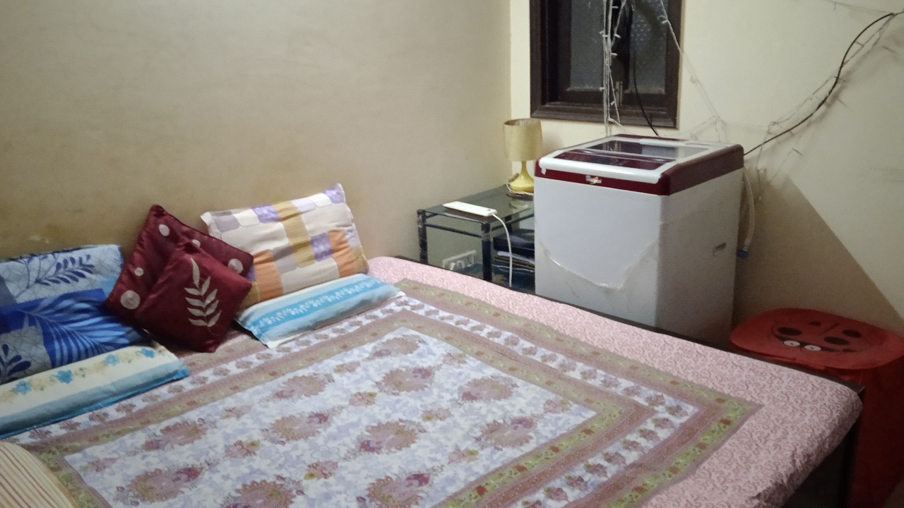 Photo of Bedroom in Kalkaji