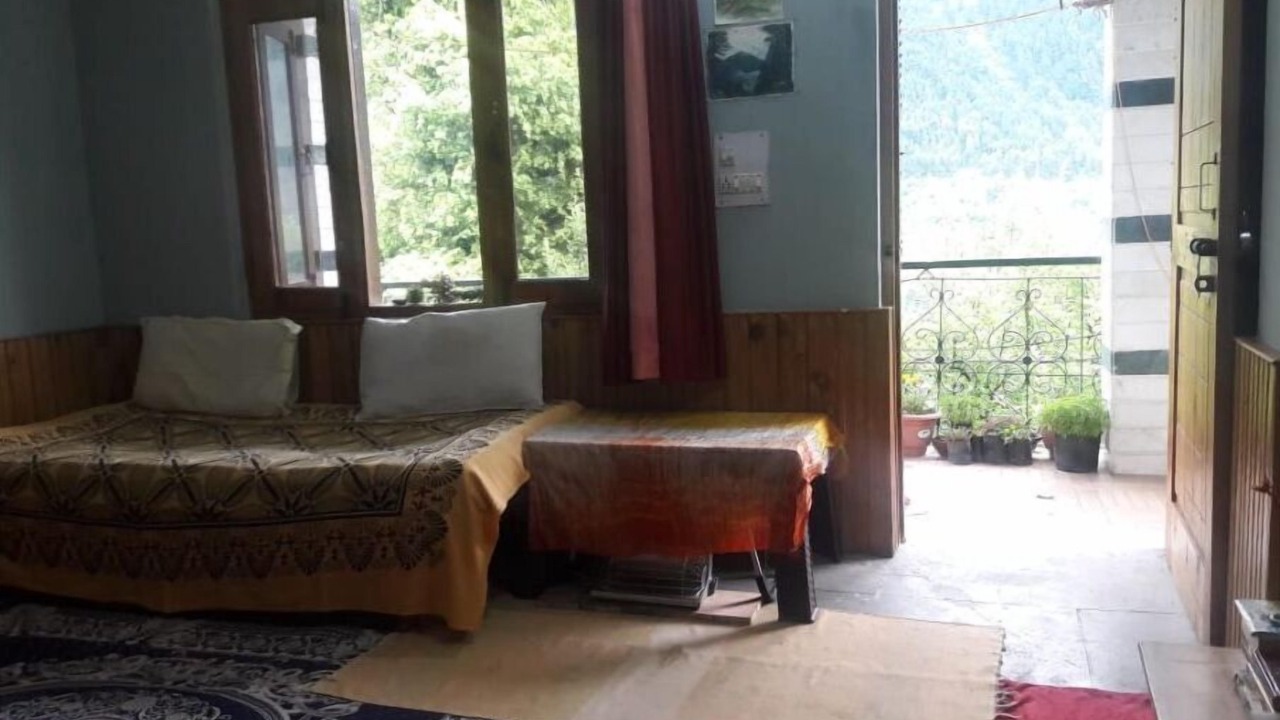 Photo of Bedroom in New Manali