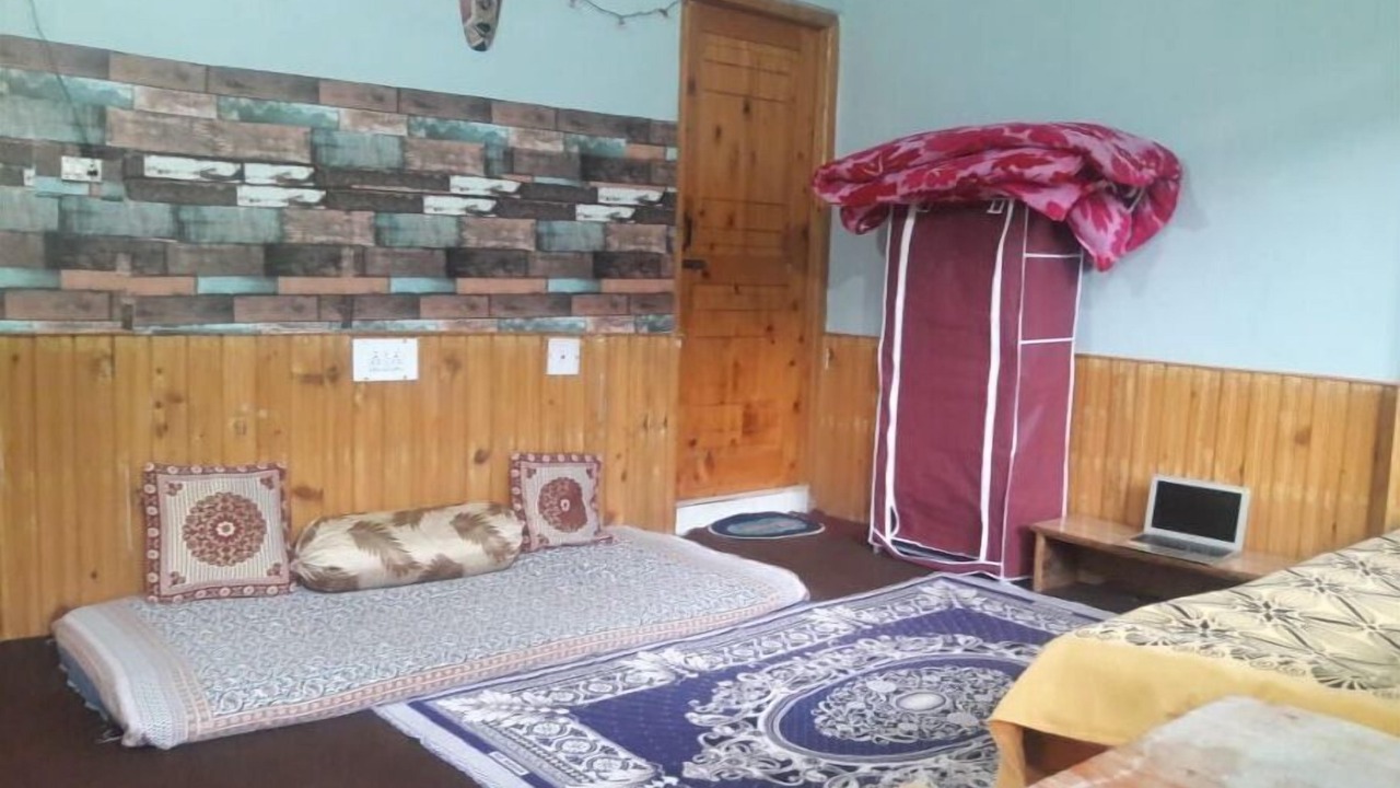 Photo of Bedroom in New Manali