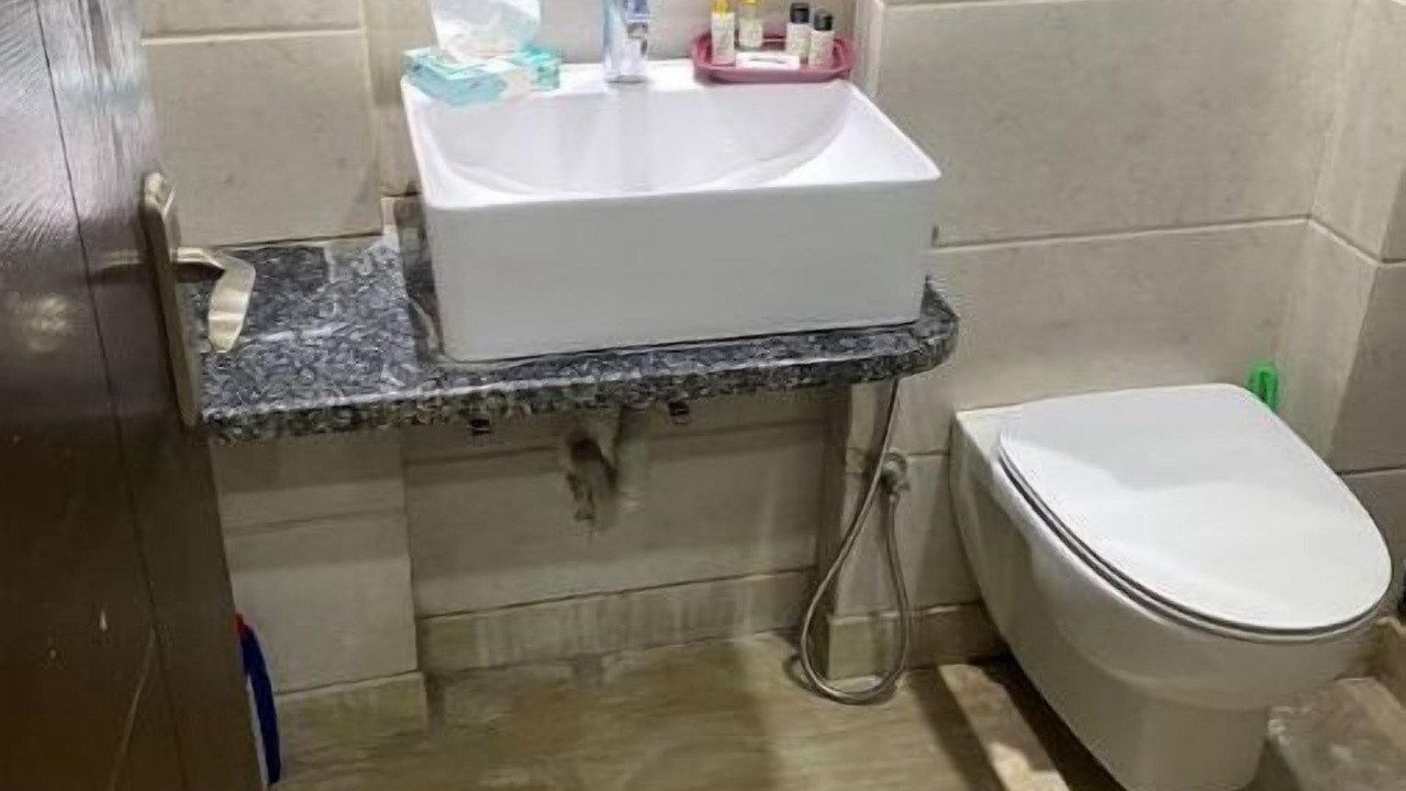 Photo of Bathroom in Paharganj