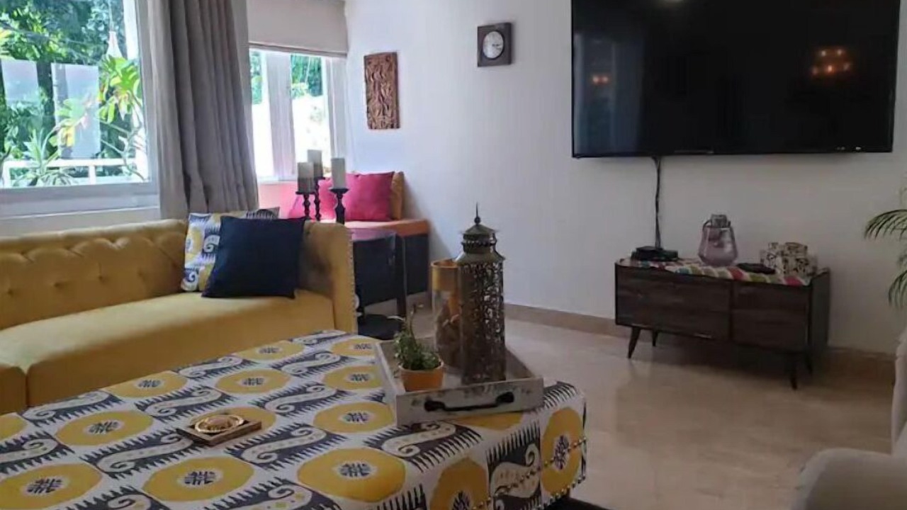 Photo of Livingroom in Delhi Cantonment