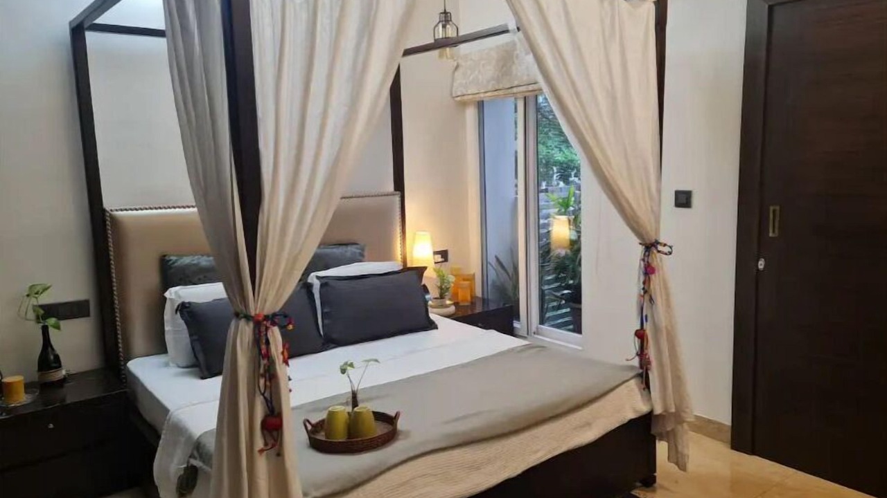 Photo of Bedroom in Delhi Cantonment