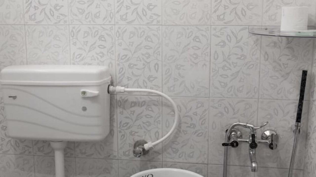 Photo of Bathroom in Kandaghat