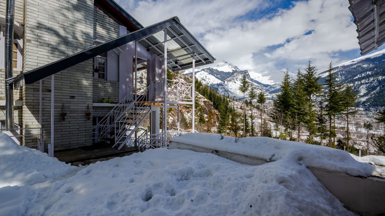 Photo of Outdoor in Burwa