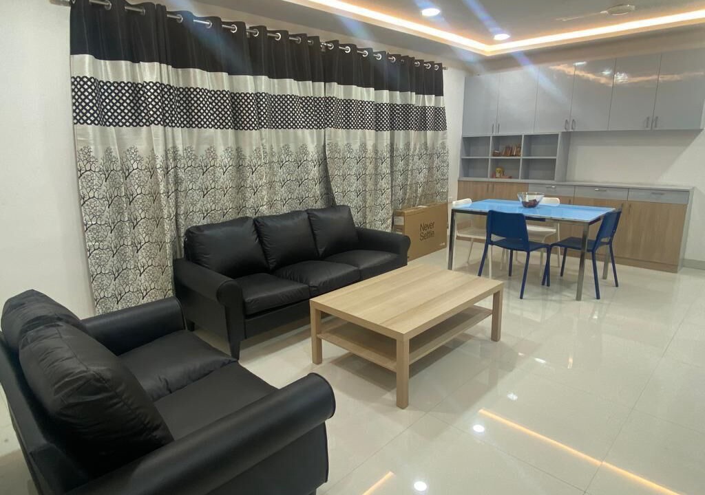 Photo of Livingroom in Nanakram Guda