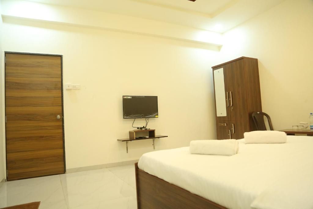 Photo of Bedroom in Satara