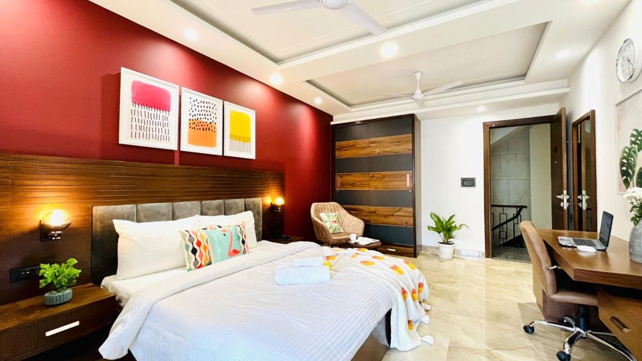 Photo of Bedroom in DLF Phase 3