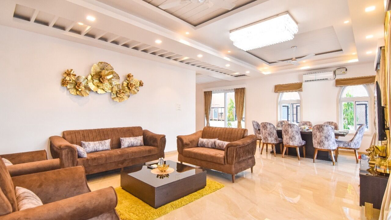 Photo of Livingroom in Aamby Valley City