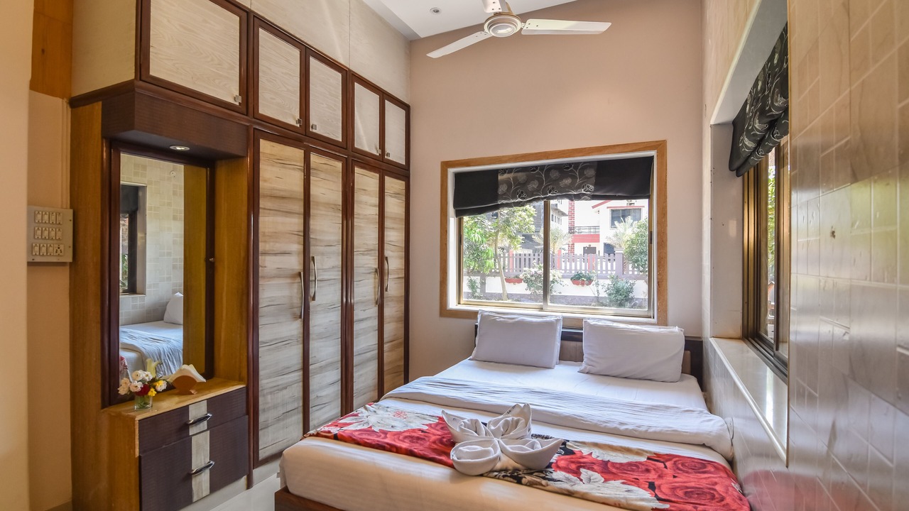 Photo of Bedroom in Lonavala