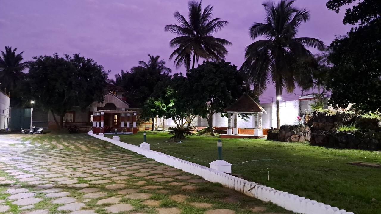 Photo of Outdoor in Manchanabele