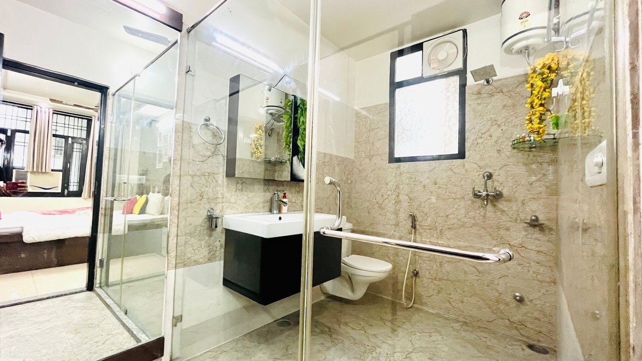 Photo of Bathroom in Vaishali Nagar