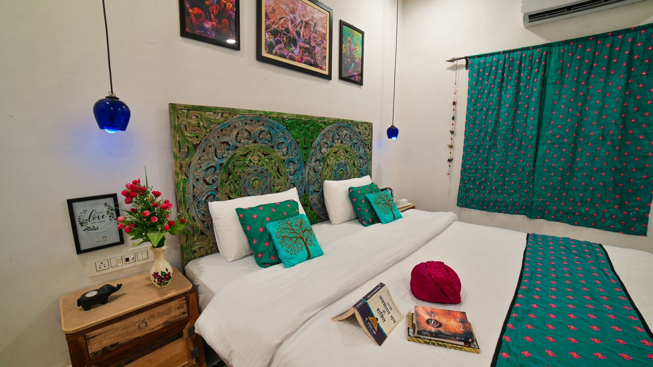 Photo of Bedroom in Amar Sagar Pol