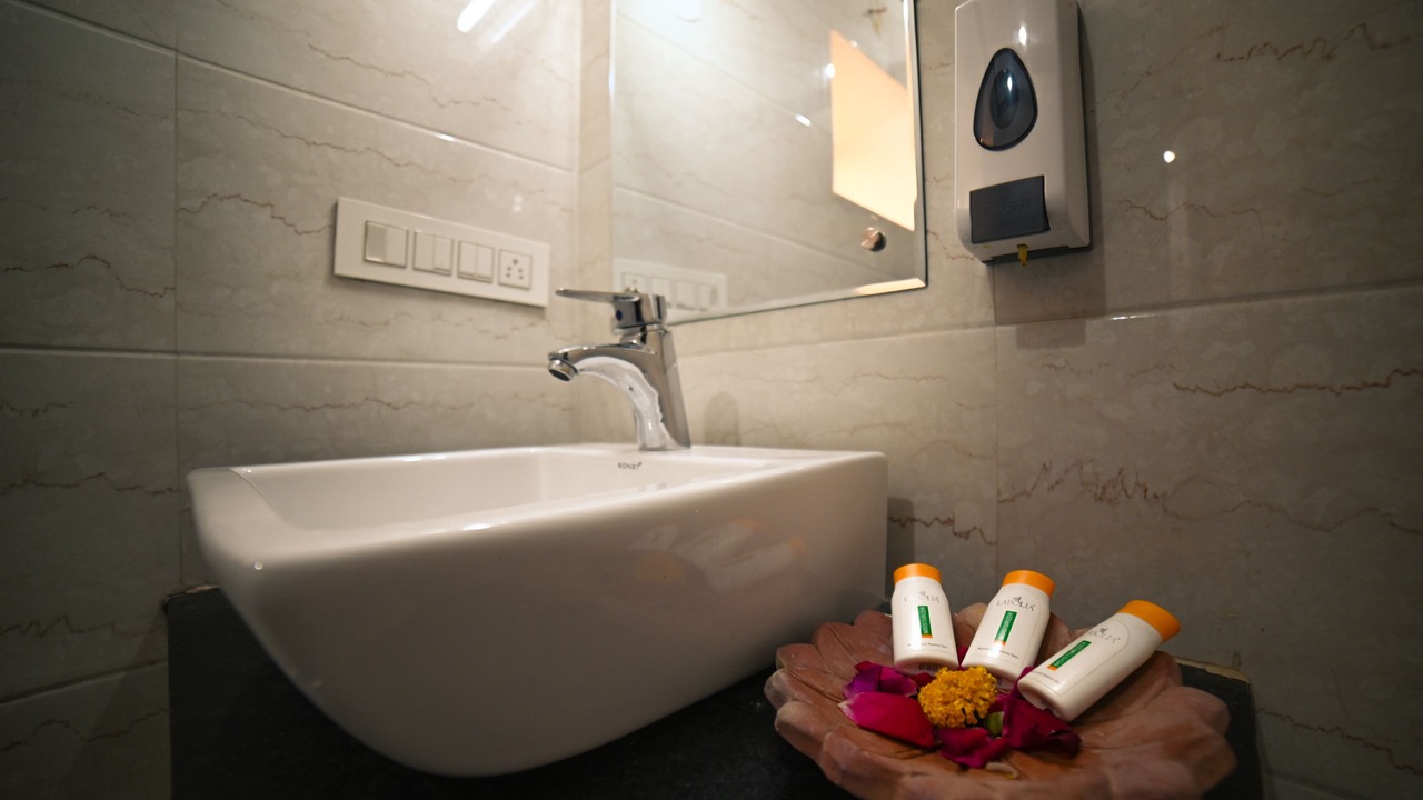 Photo of Bathroom in Amar Sagar Pol