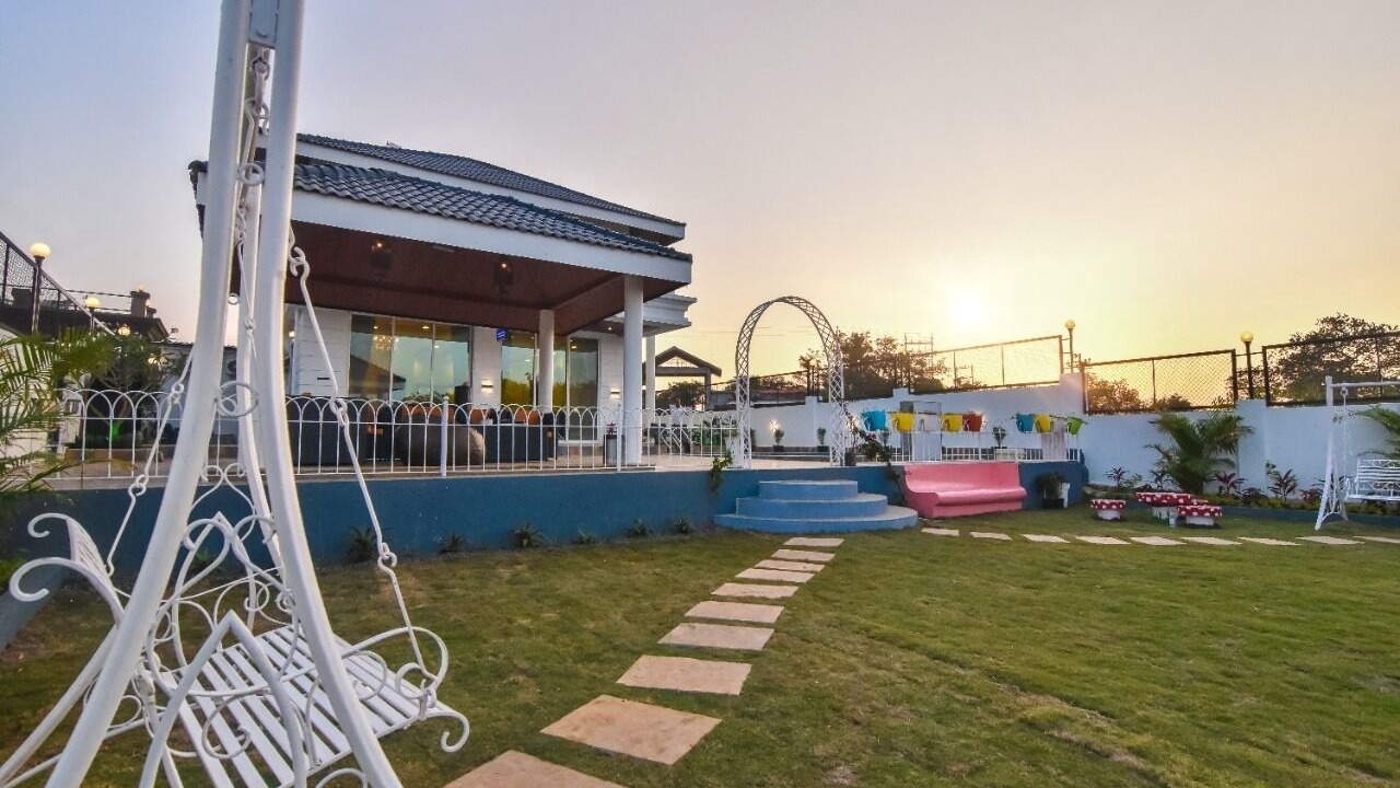 Photo of Outdoor in Aamby Valley City
