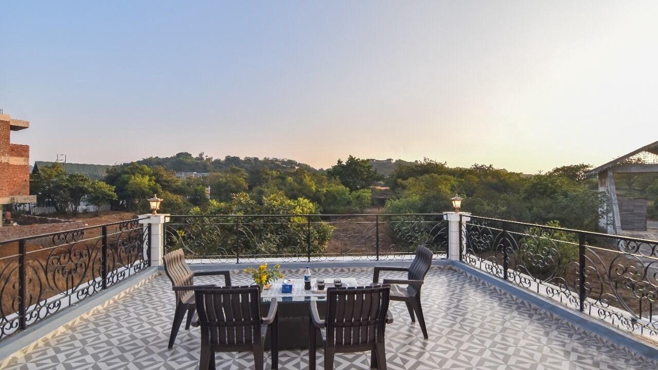 Photo of Outdoor in Aamby Valley City