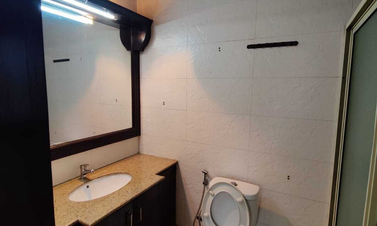 Photo of Bathroom in New Friends Colony
