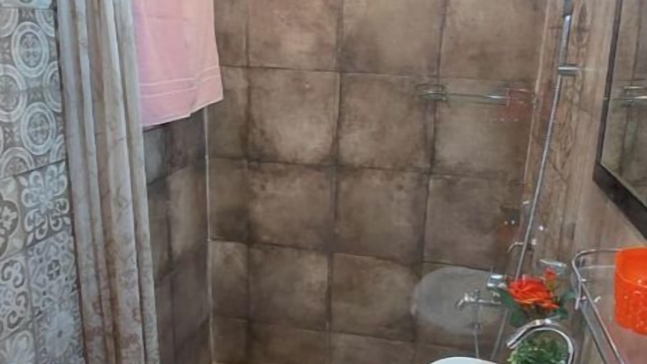 Photo of Bathroom in Suwakholi