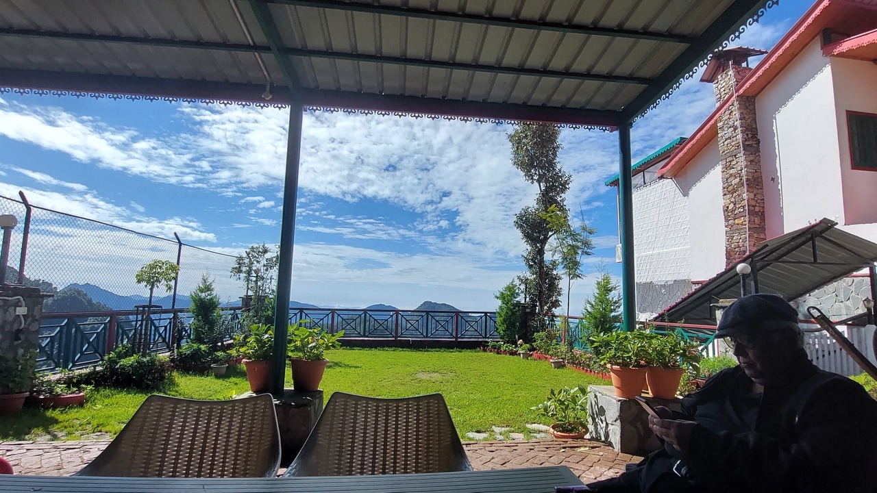 Photo of Outdoor in Suwakholi