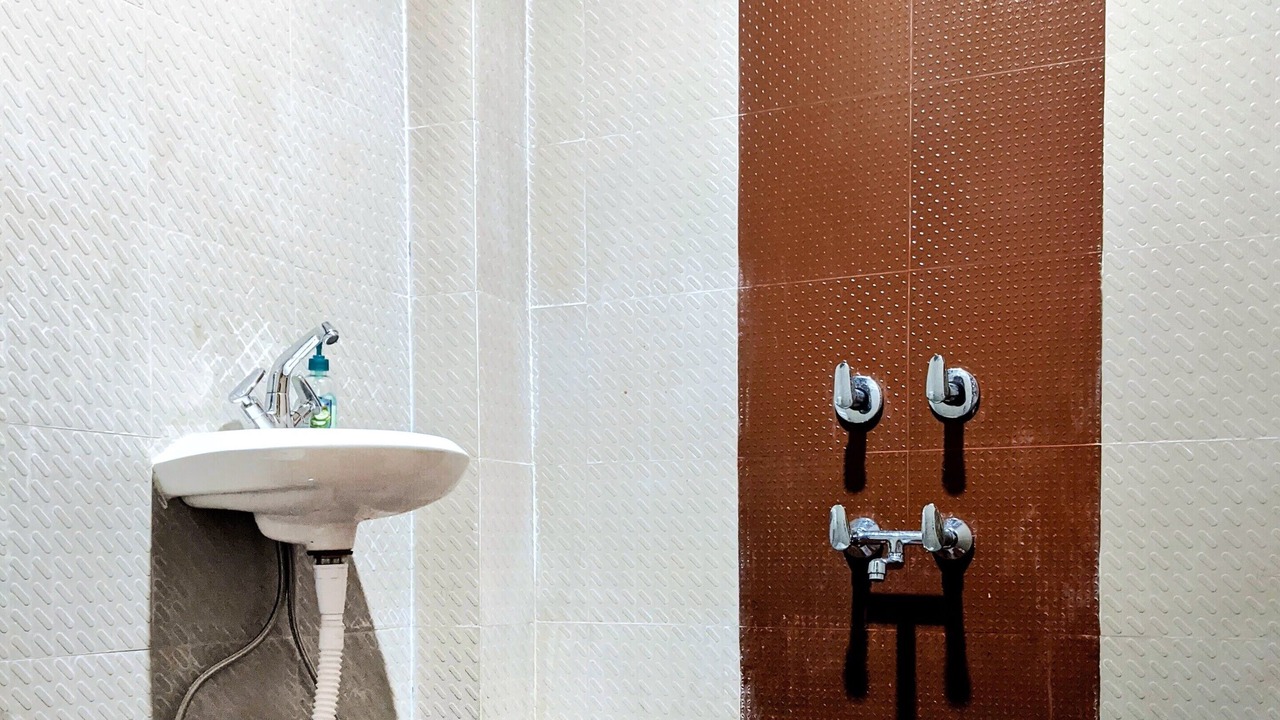 Photo of Bathroom in Aleo