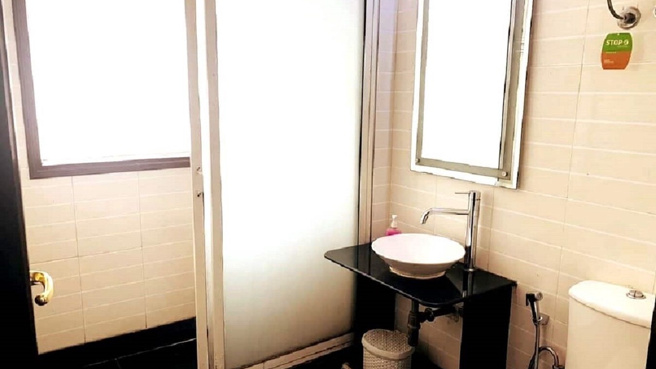 Photo of Bathroom in Green Park