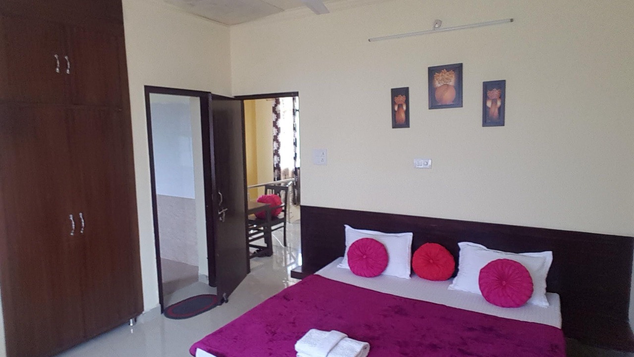 Photo of Bedroom in Palampur