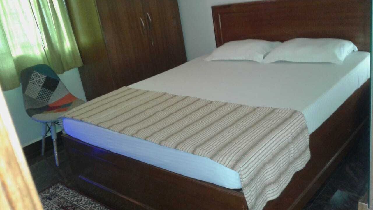 Photo of Bedroom in Maina