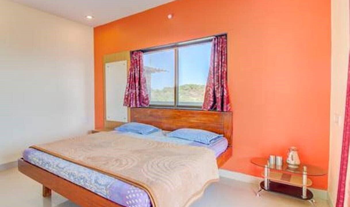 Photo of Bedroom in Mahabaleshwar