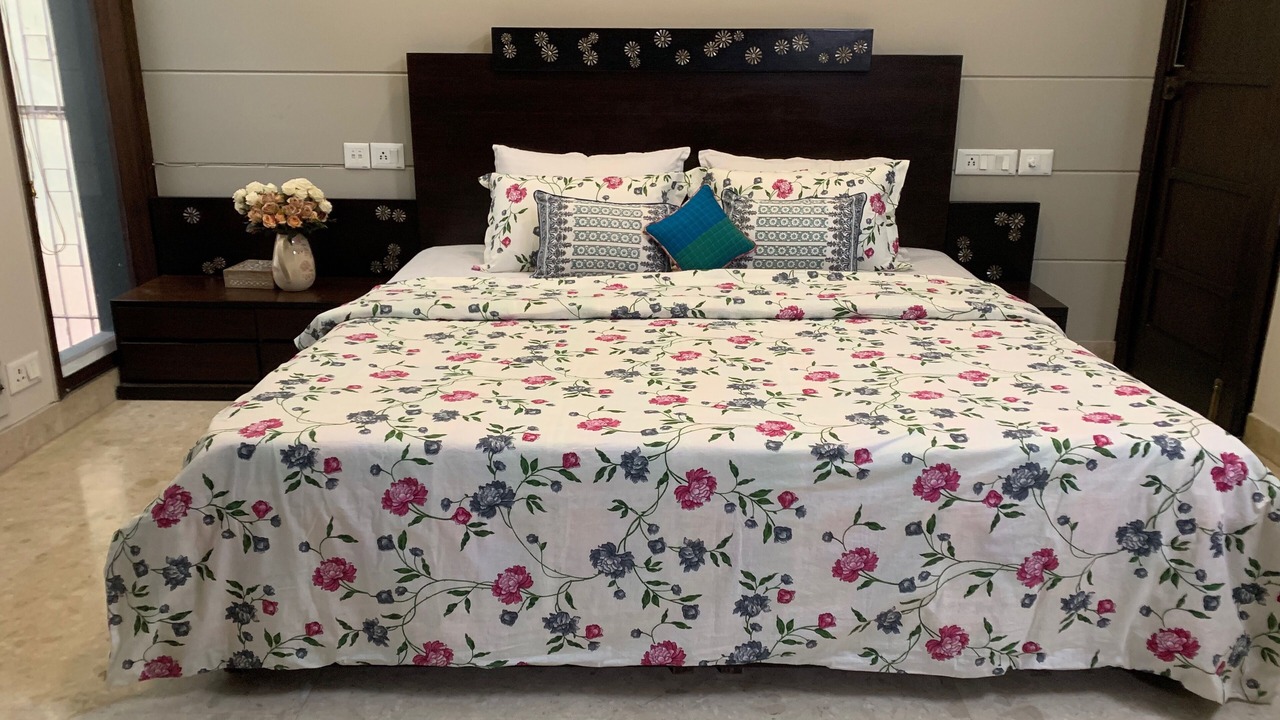 Photo of Bedroom in Chittaranjan