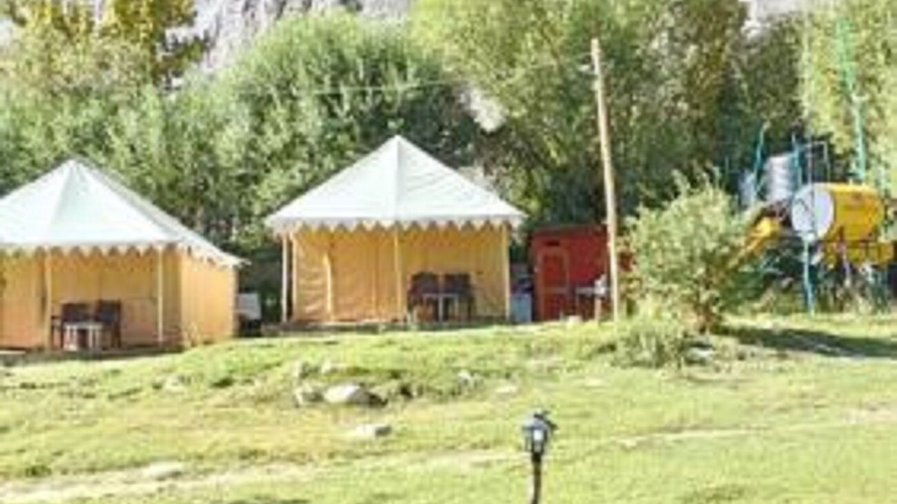 Photo of Outdoor in Hunder