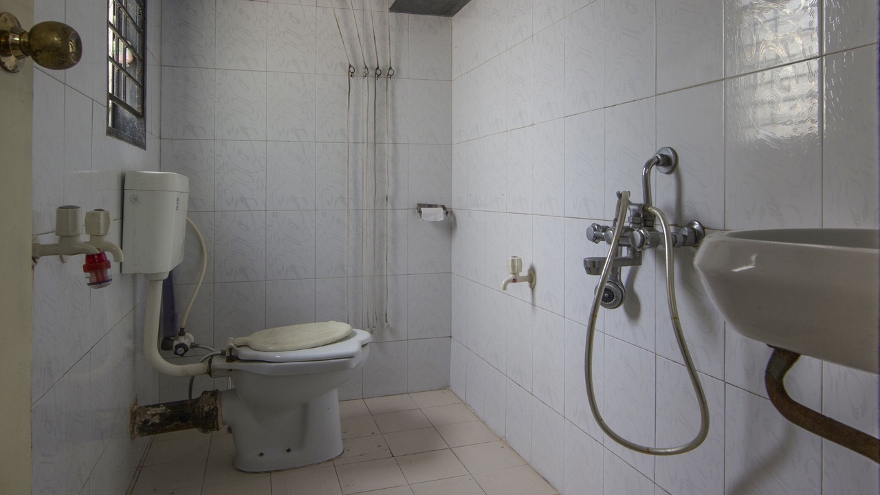 Photo of Bathroom in Kothrud