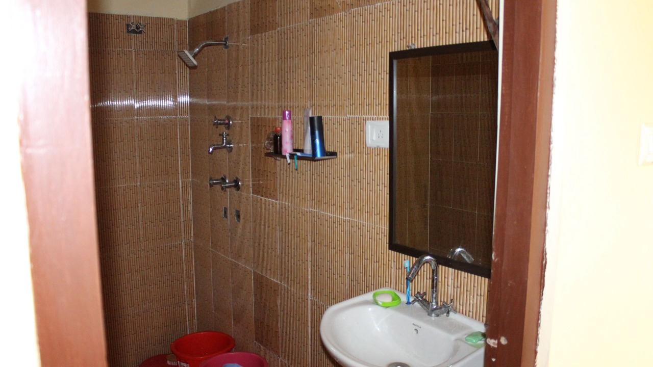 Photo of Bathroom in Garjia
