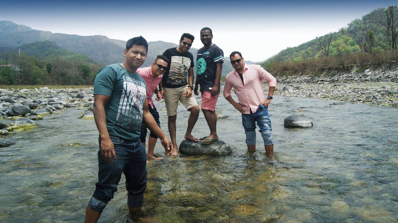 Photo of Others in Garjia