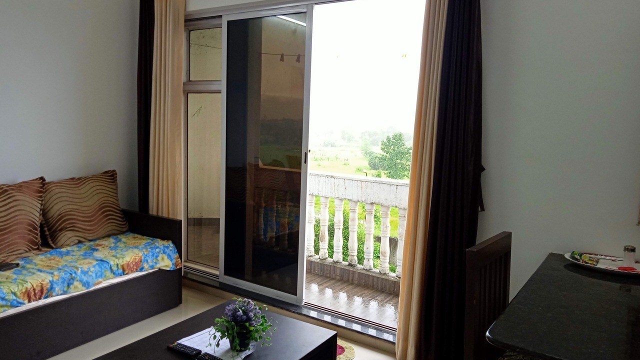 Photo of Livingroom in Pali