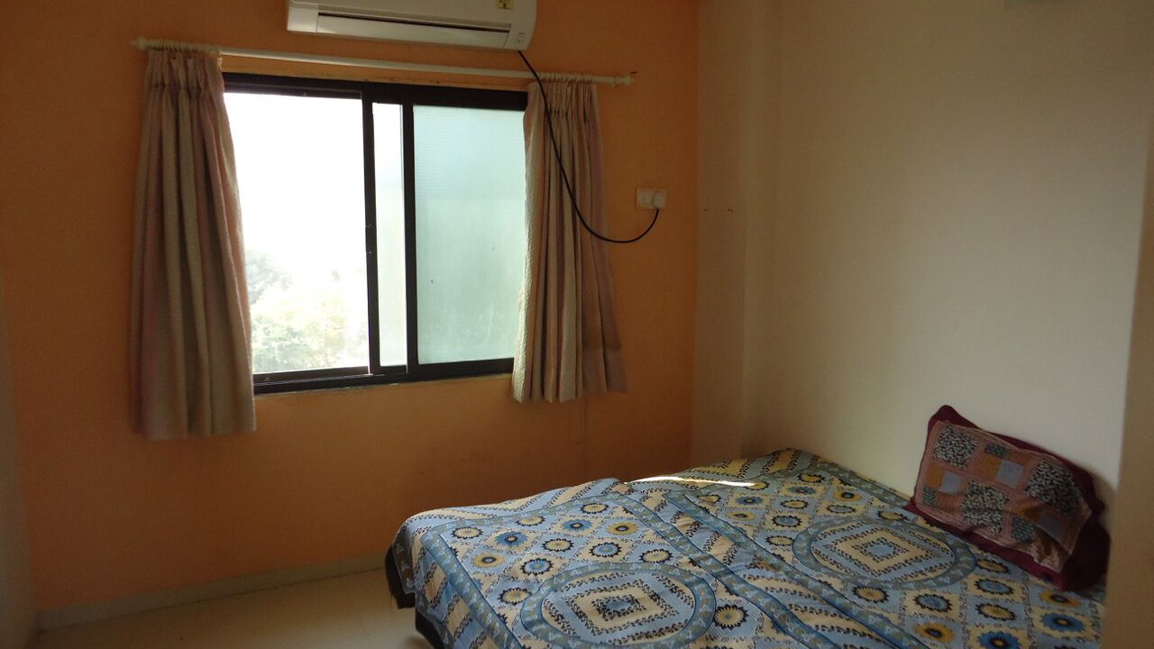 Photo of Bedroom in Palitana