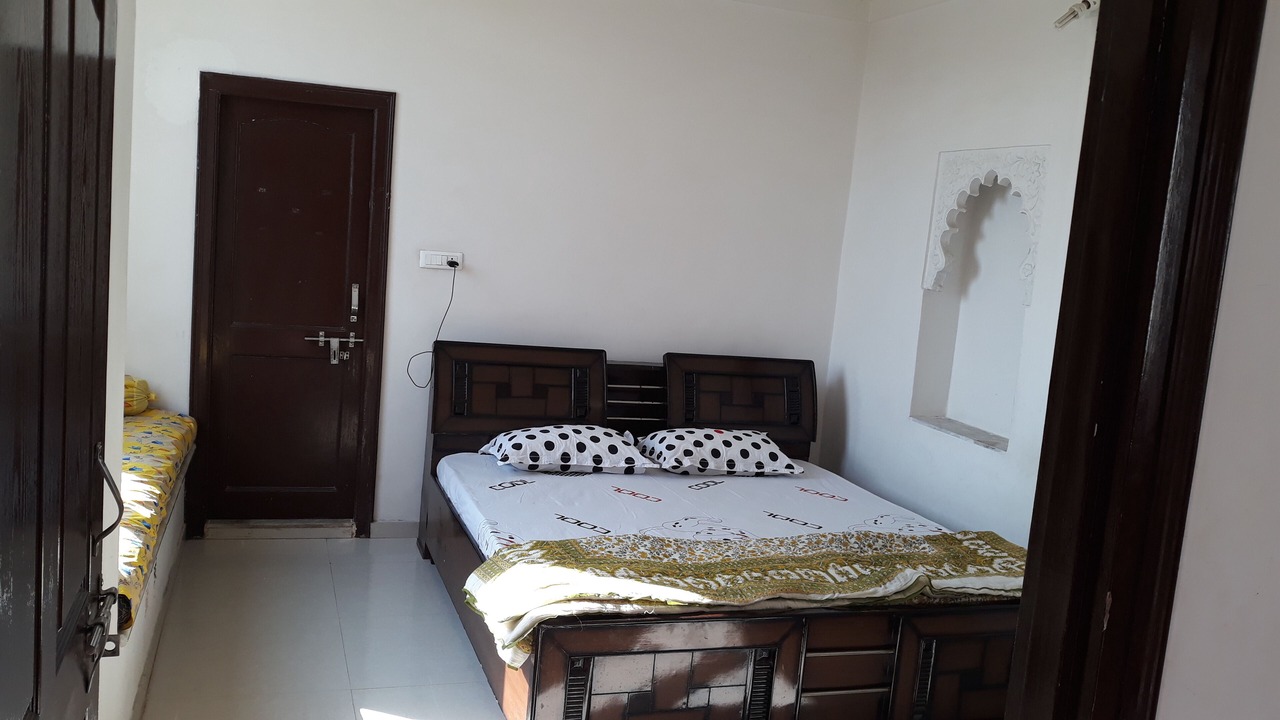 Photo of Bedroom in Khanjipeer