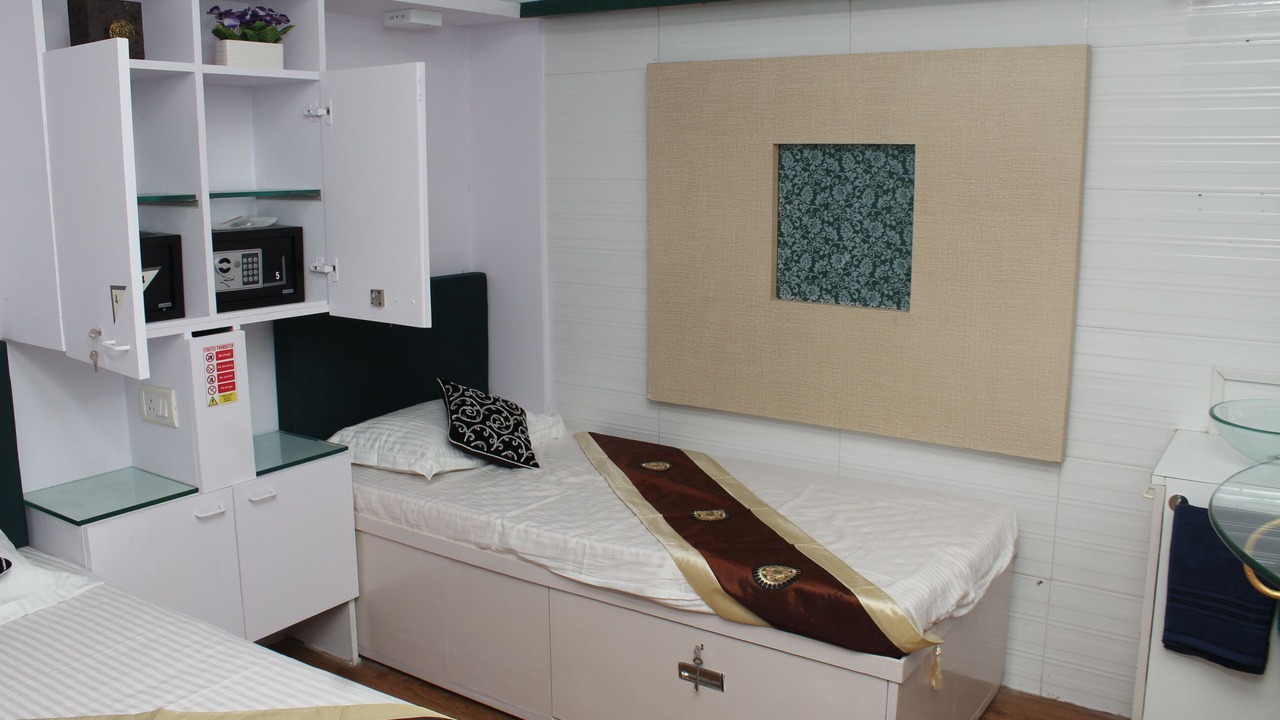 Photo of Bedroom in Vile Parle West