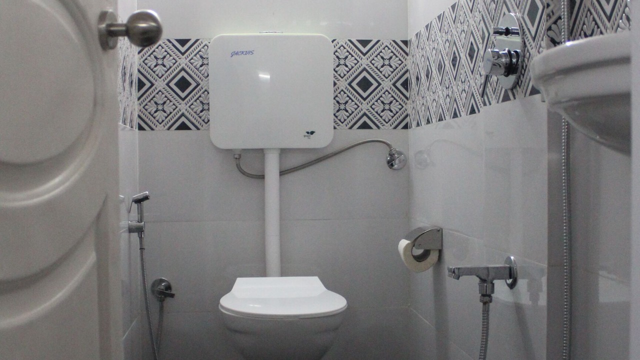 Photo of Bathroom in Vile Parle West