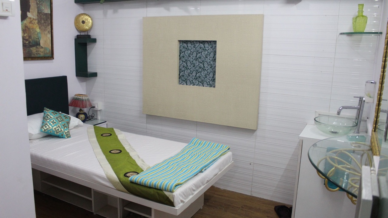 Photo of Bedroom in Vile Parle West