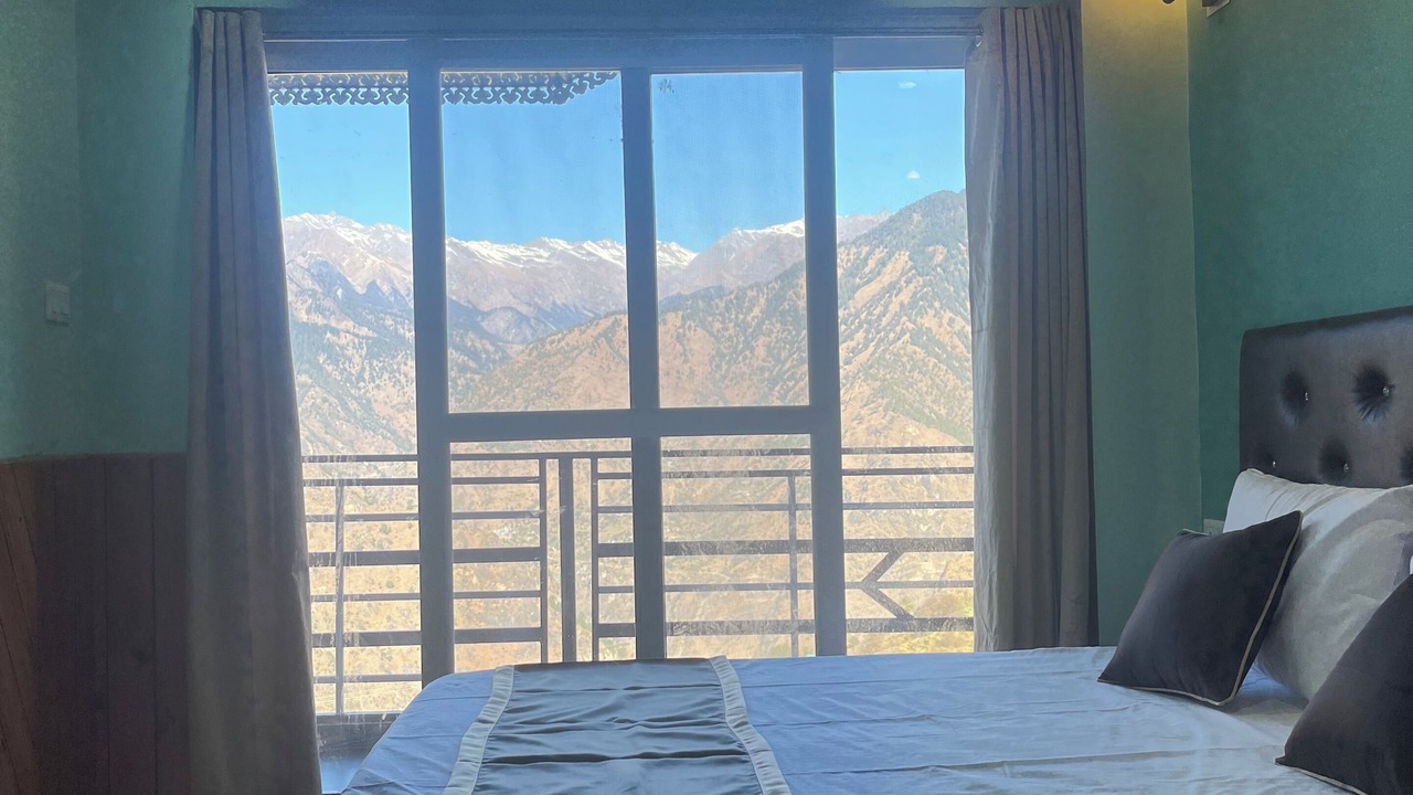 Photo of Bedroom in Sarahan