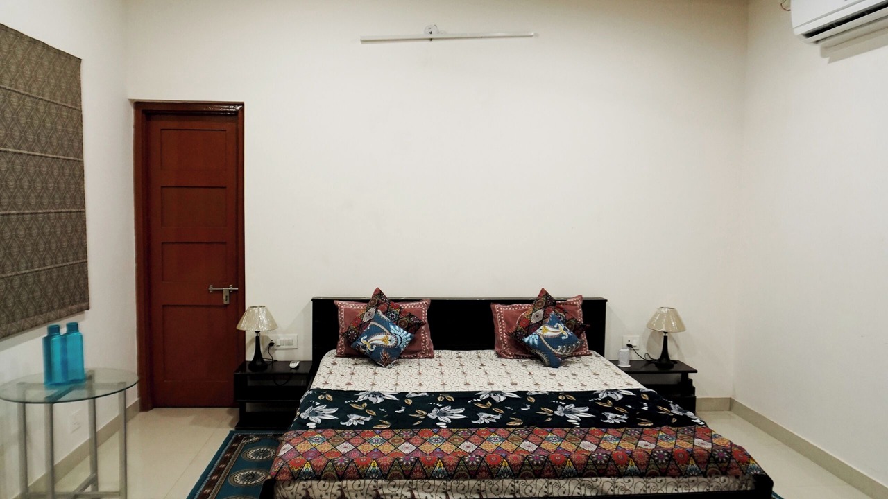 Photo of Bedroom in Agra