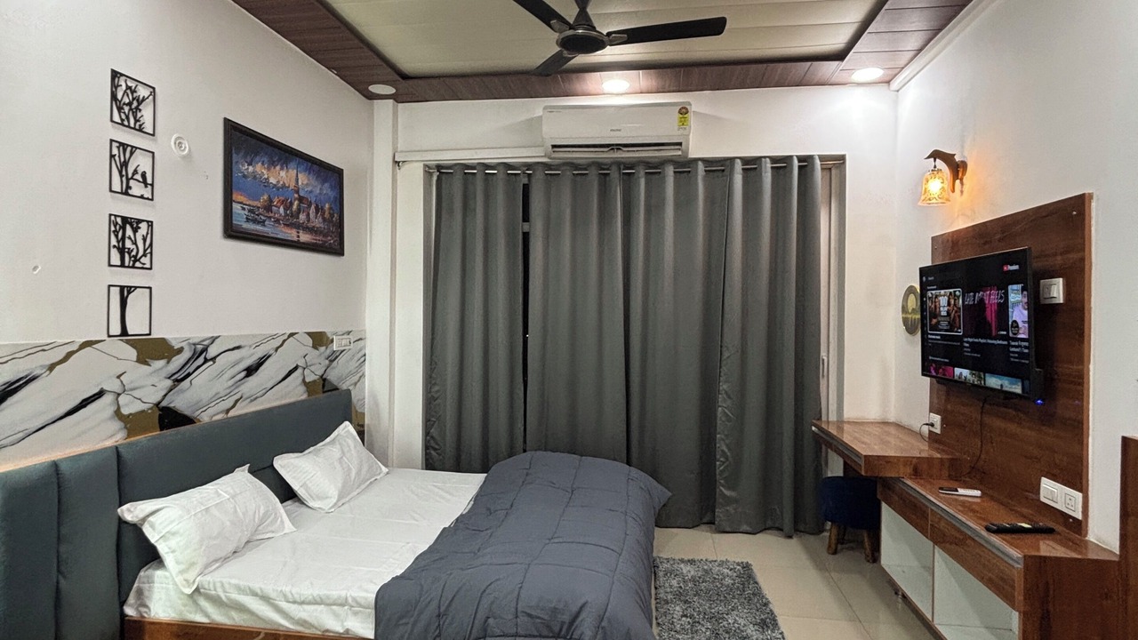 Photo of Bedroom in Greater Noida