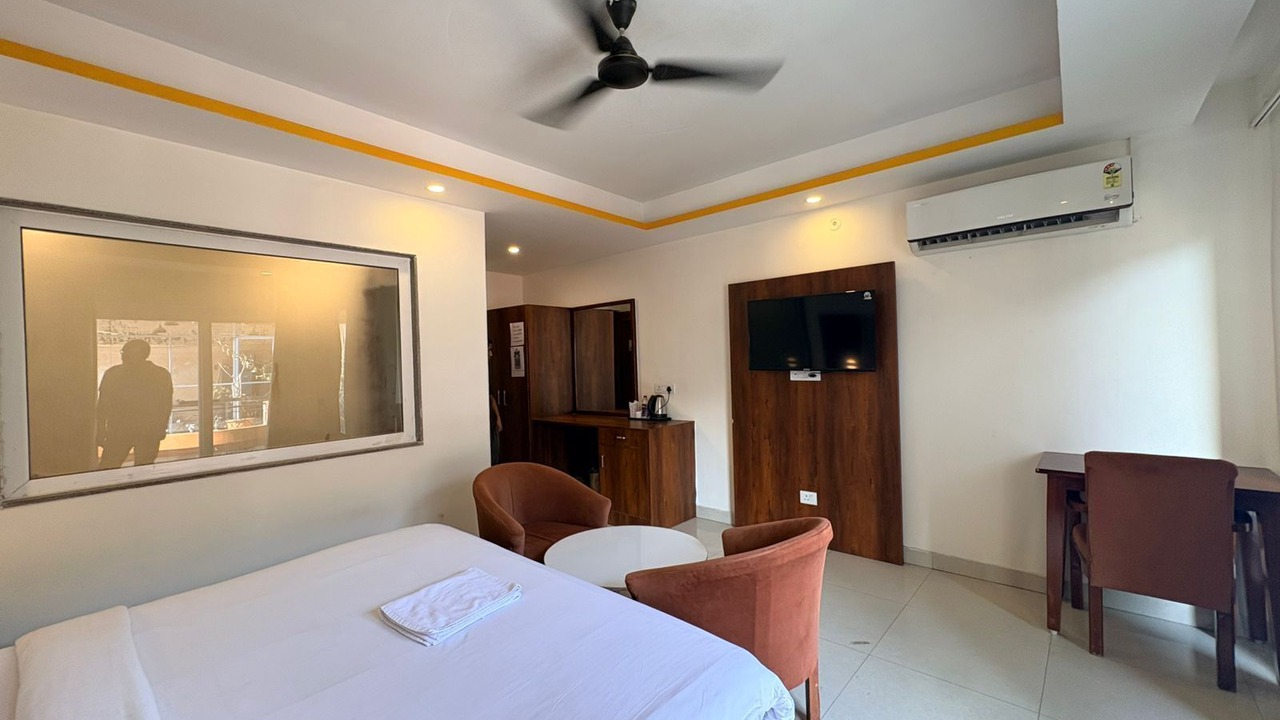 Photo of Bedroom in Tapovan