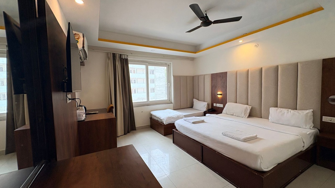 Photo of Bedroom in Tapovan