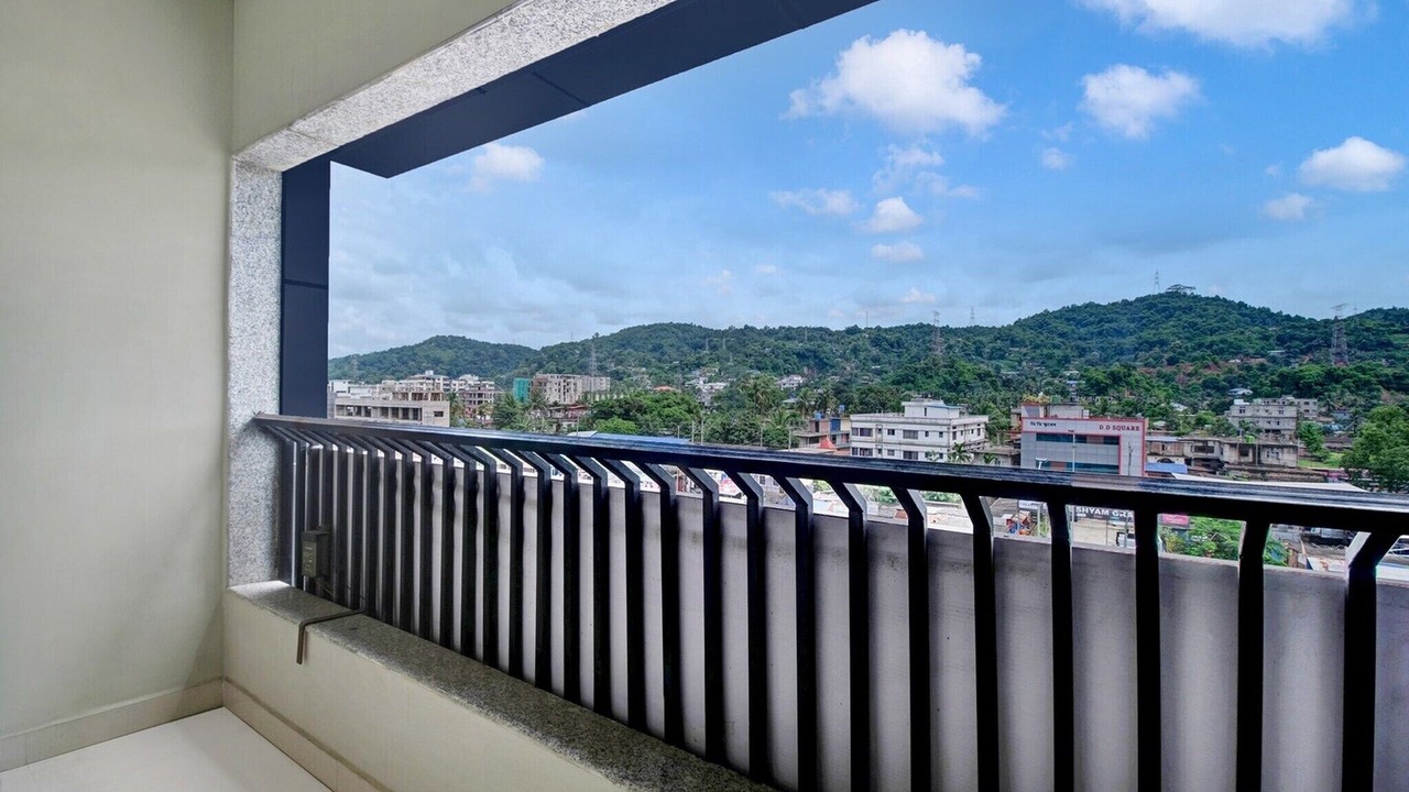 Photo of Patio Balcony in Sualkuchi