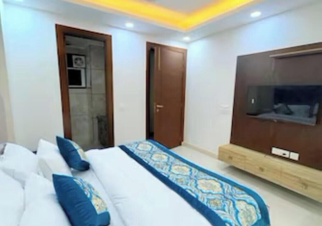 Photo of Bedroom in Kalkaji