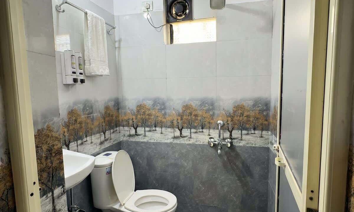 Photo of Bathroom in Gauravaddo