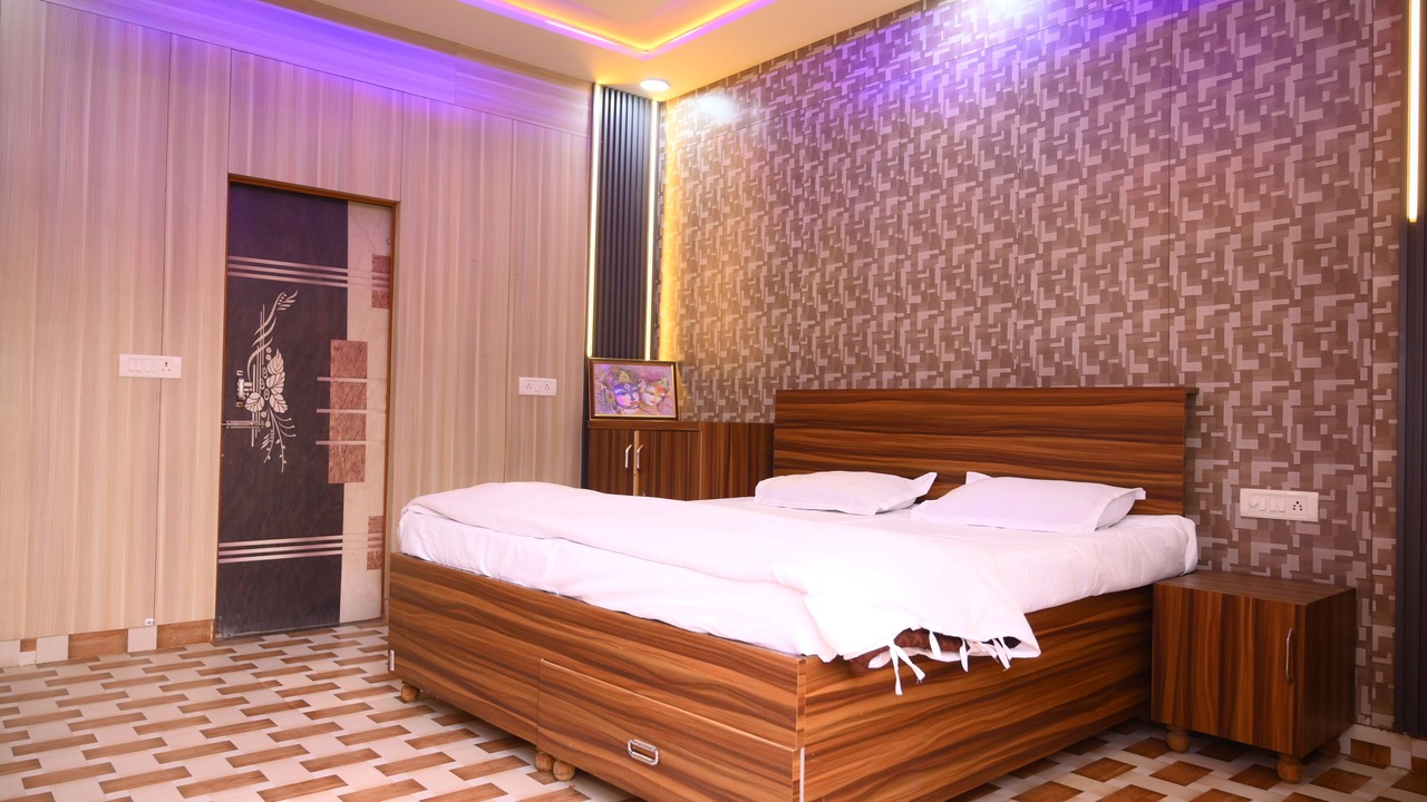 Photo of Bedroom in Agra