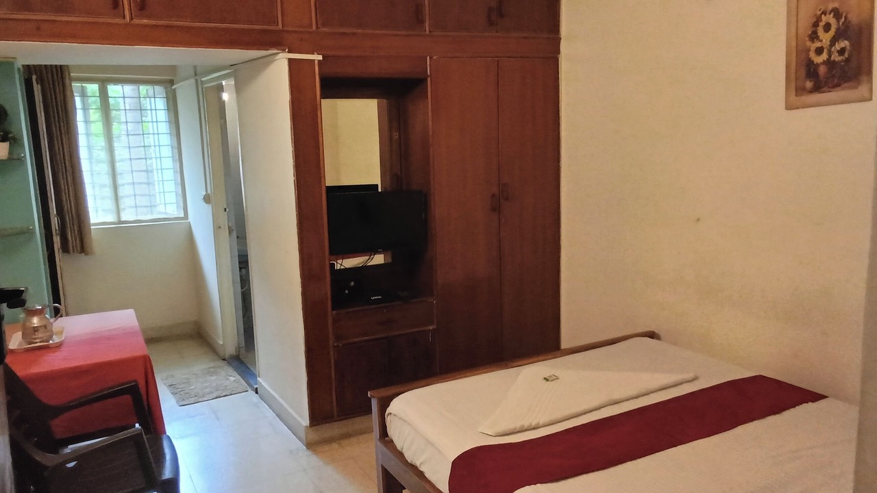 Photo of Bedroom in Stage 1