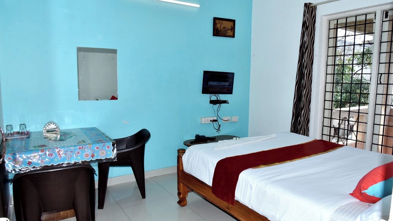 Photo of Bedroom in Stage 1